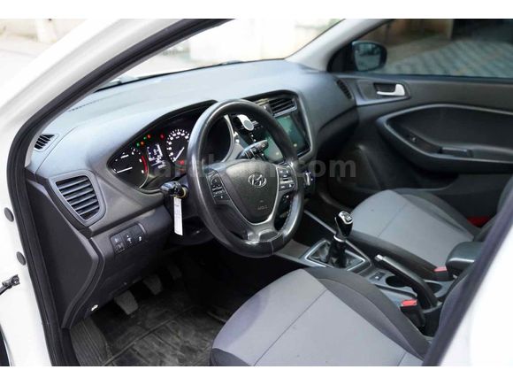 Sahibinden Hyundai i20 1.4 CRDi Style 2016 Model 