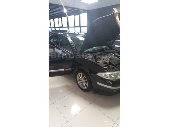 Sahibinden Renault Laguna 2.0 Privilege 2004 Model 