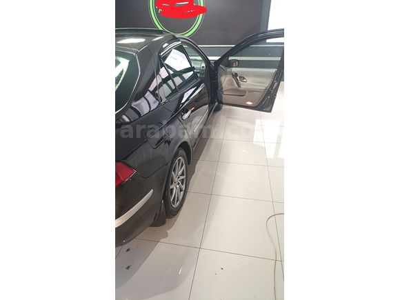 Sahibinden Renault Laguna 2.0 Privilege 2004 Model 