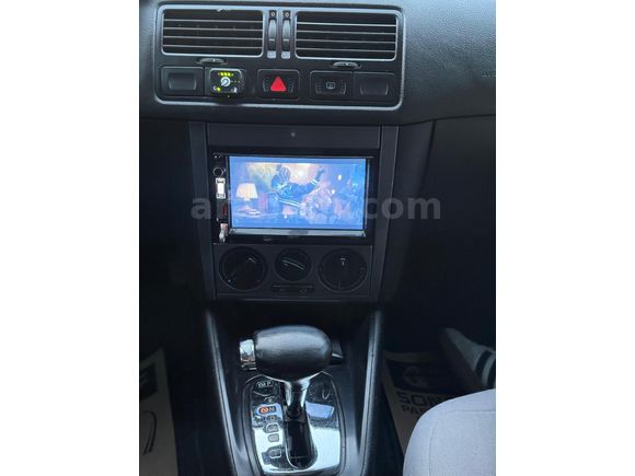 Sahibinden Volkswagen Bora 1.6 Pacific 2004 Model  287.000 km Gri (Gümüş)