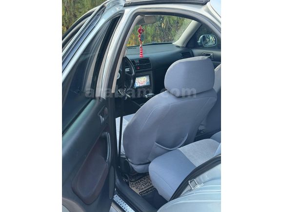 Sahibinden Volkswagen Bora 1.6 Pacific 2004 Model  287.000 km Gri (Gümüş)