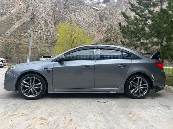 Sahibinden Chevrolet Cruze 1.6 Sport Plus 2013 Model  127.000 km Gri (metalik)yeni muaneli bakımları yapıldı faturası mevcut