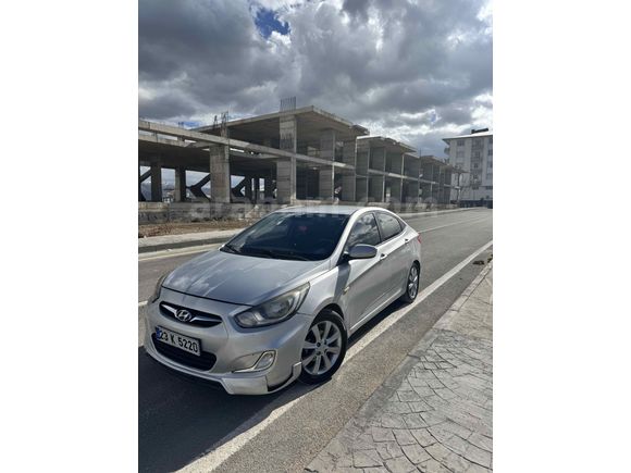 Sahibinden Hyundai Accent Blue 1.4 D-CVVT Biz 2013 Model 