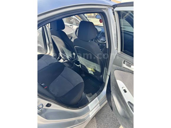 Sahibinden Hyundai Accent Blue 1.4 D-CVVT Biz 2013 Model 