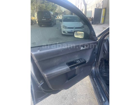 Sahibinden Volvo S40 1.6 2005 Model  347.000 km Lacivert
