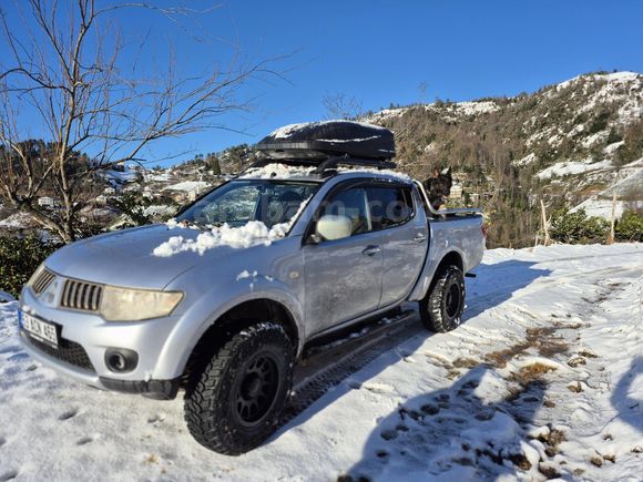 Sahibinden Mitsubishi L 200 4x4 Intense 2012 Model