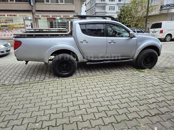 Sahibinden Mitsubishi L 200 4x4 Intense 2012 Model