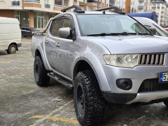 Sahibinden Mitsubishi L 200 4x4 Intense 2012 Model