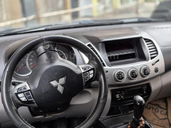 Sahibinden Mitsubishi L 200 4x4 Intense 2012 Model