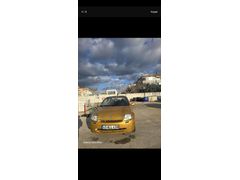 Sahibinden Renault Clio 1.4 RNA 2001 Model  233.000 km Altın