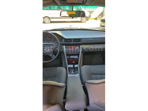 Sahibinden Mercedes - Benz E 200 1995 Model