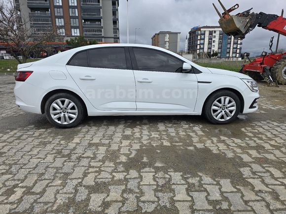 Sahibinden Renault Megane 1.3 TCe Joy 2021 Model