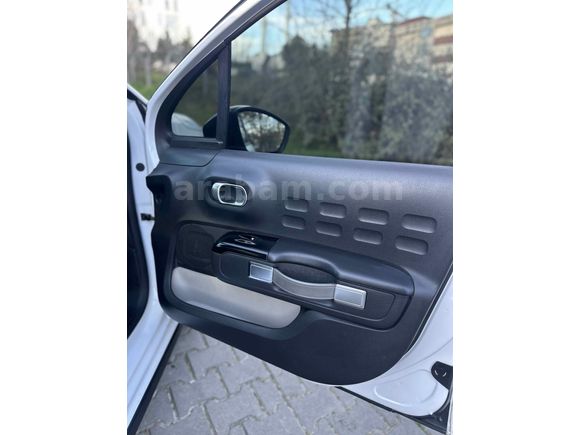 Sahibinden Citroen C3 1.2 PureTech Feel 2022 Model 