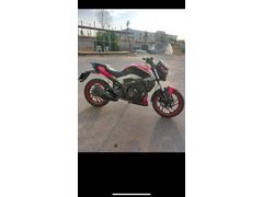 2023 . 11.200 km dominar 250