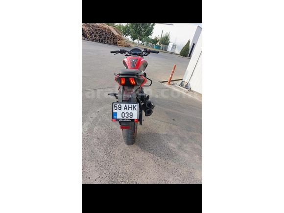 2023 . 11.200 km dominar 250