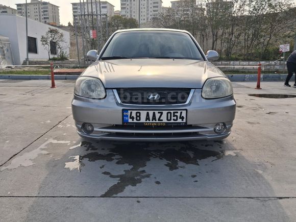 Sahibinden Hyundai Accent 1.6 Admire 2005 Model  194.000 km Gri (Gümüş)
