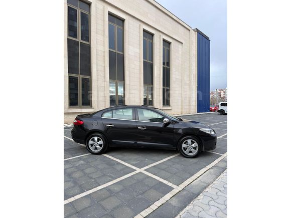 BOYASIZ-DEĞİŞENSİZ-105-BEYGİR-6-İLERİ-DOLU-PAKET DİZEL FLUENCE