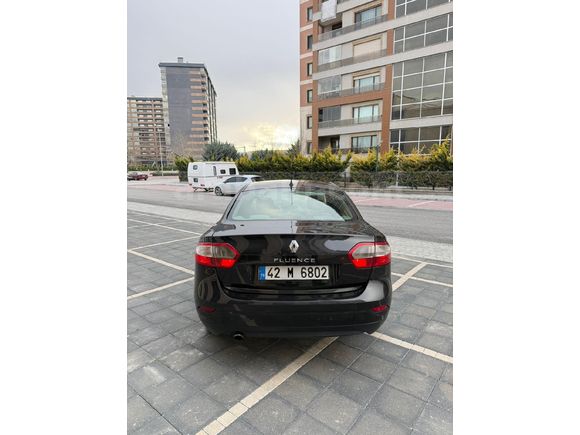 BOYASIZ-DEĞİŞENSİZ-105-BEYGİR-6-İLERİ-DOLU-PAKET DİZEL FLUENCE
