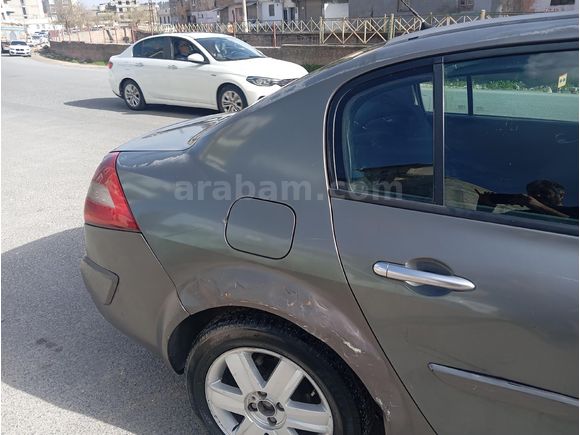 Sahibinden Renault Megane 1.6 Dynamique 2005 Model