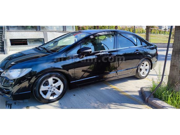 Sahibinden Honda Civic 1.6 Elegance 2011 Model  285.000 km Siyah
