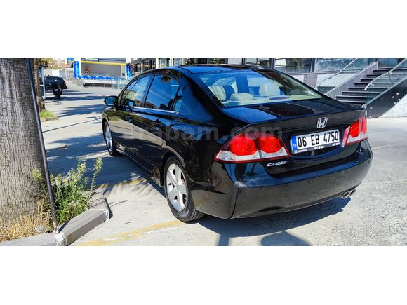 Sahibinden Honda Civic 1.6 Elegance 2011 Model  285.000 km Siyah