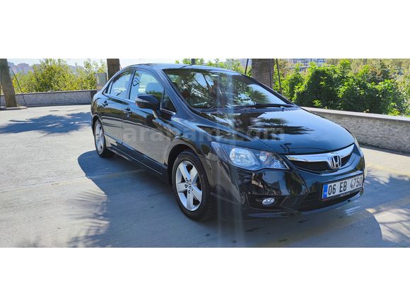 Sahibinden Honda Civic 1.6 Elegance 2011 Model  285.000 km Siyah