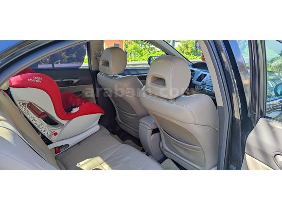 Sahibinden Honda Civic 1.6 Elegance 2011 Model  285.000 km Siyah