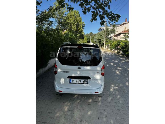 Sahibinden Ford Tourneo Courier 1.5 TDCi Titanium Plus 2023 Model 