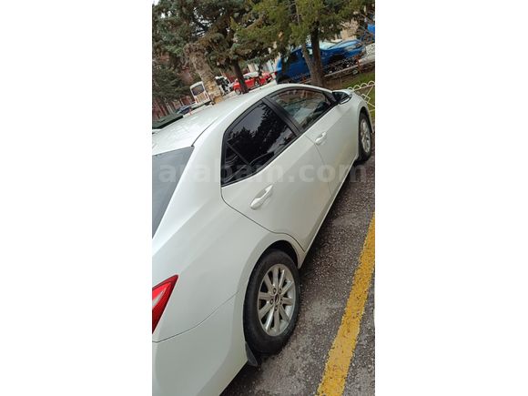 Sahibinden Toyota Corolla 1.33 Life 2014 Model