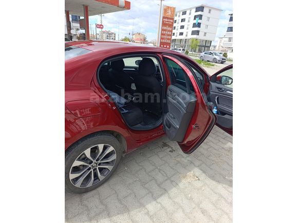 Sahibinden Renault Megane 1.3 TCe Icon 2023 Model