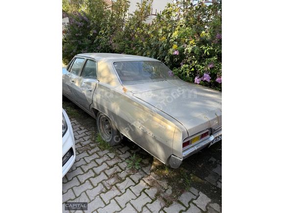 1967 CHEVROLET IMPALA