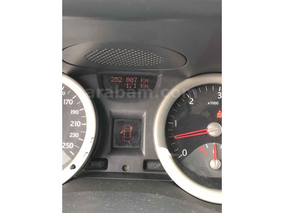 Sahibinden Renault Megane 1.5 dCi Dynamique 2005 Model 