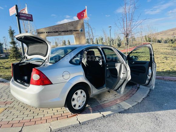 Sahibinden Ford Focus 1.6 Comfort 2011 Model Ankara