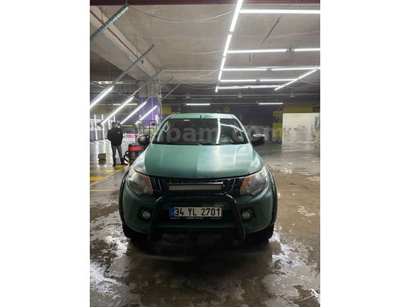 Sahibinden Mitsubishi L 200 4x4 Storm 2015 Model  540.000 km Yeşil