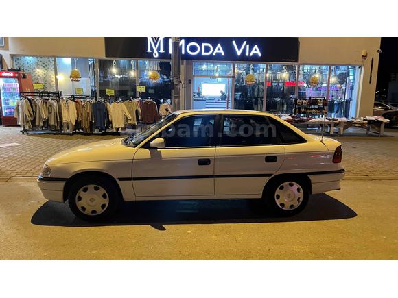 Sahibinden Opel Astra 1.4 GL 1998 Model 
