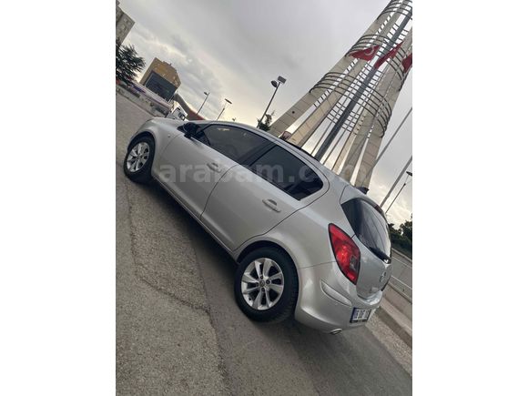 Sahibinden CAM TAVANLI Opel Corsa 1.3 CDTI Enjoy 111 2014 Model 