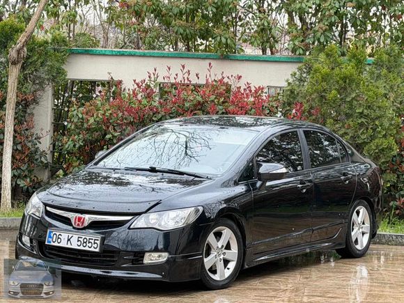 D&M MOTORS HONDA CIVIC 1.6 PREMİUM BAKIMLI MASRAFSIZ