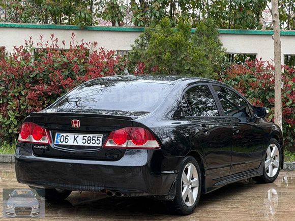 D&M MOTORS HONDA CIVIC 1.6 PREMİUM BAKIMLI MASRAFSIZ