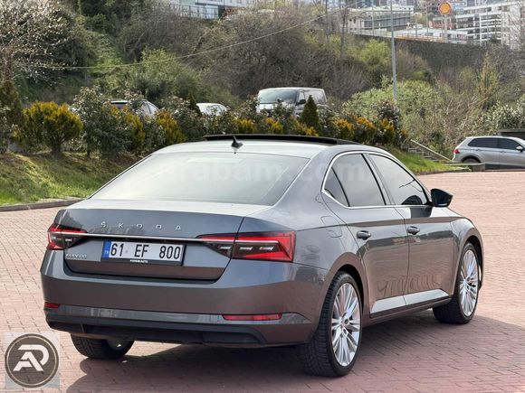 PODIUM AUTO 2023 SÜPER-B PRESTİJ CAM TAVAN K.ISITMA GERİ GRŞ
