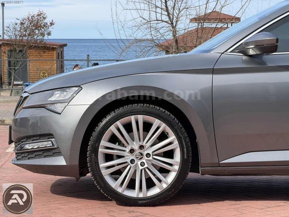PODIUM AUTO 2023 SÜPER-B PRESTİJ CAM TAVAN K.ISITMA GERİ GRŞ