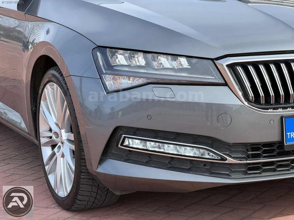 PODIUM AUTO 2023 SÜPER-B PRESTİJ CAM TAVAN K.ISITMA GERİ GRŞ