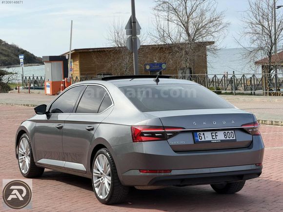 PODIUM AUTO 2023 SÜPER-B PRESTİJ CAM TAVAN K.ISITMA GERİ GRŞ