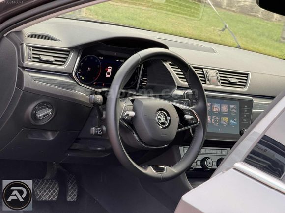 PODIUM AUTO 2023 SÜPER-B PRESTİJ CAM TAVAN K.ISITMA GERİ GRŞ