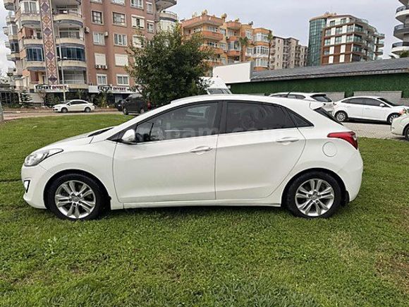 2013 Model İ30 Otomatik