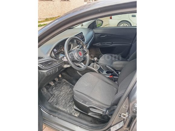Sahibinden Fiat Egea 1.4 Fire Easy 2023 Model