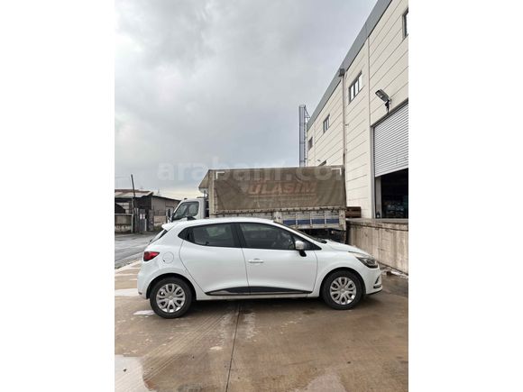 Sahibinden Renault Clio 0.9 TCe Sport Tourer Touch 2020 Model  70.800 km Beyaz