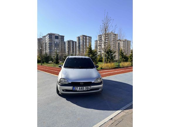 Klimalı Orjinal Km Sahibinden Opel Corsa 1.2 Swing 2000 Model  