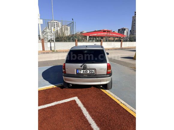 Klimalı Orjinal Km Sahibinden Opel Corsa 1.2 Swing 2000 Model  