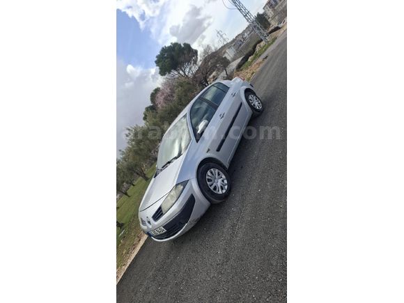 Sahibinden Renault Megane 1.4 Authentique 2007 Model