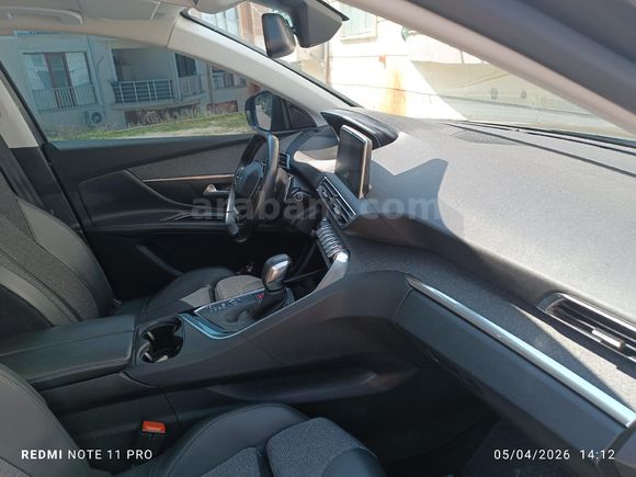 Sahibinden Peugeot 5008 1.5 BlueHDI Allure Selection 2020 Model  190.000 km Füme